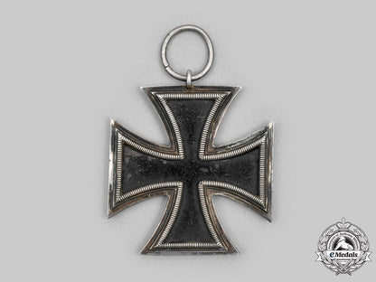 germany,_wehrmacht._an_unusual&_possibly_unique_iron_cross_ii_class1939,_by_friedrich_keller_c2020_437_mnc6218_1