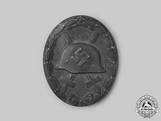 germany,_wehrmacht._a_silver_grade_wound_badge,_by_steinhauer&_lück_c2020_439_mnc2652_1