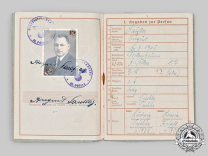 germany,_wehrmacht._a_pair_of_identity_documents_to_august_lautter_c2020_509_mnc1881_1