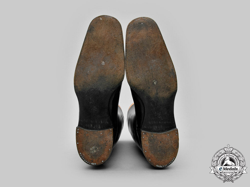 germany,_ss._a_pair_of_allgemeine_ss_officer’s_leather_boots_c2020_525_mnc8069_1