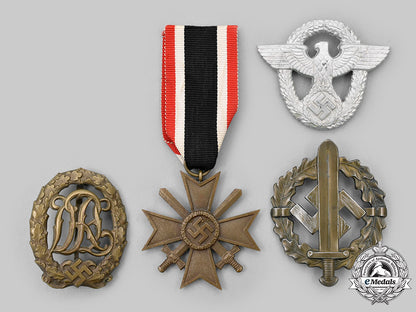germany,_third_reich._a_lot_of_badges_and_insignia_c2020_552_mnc2530