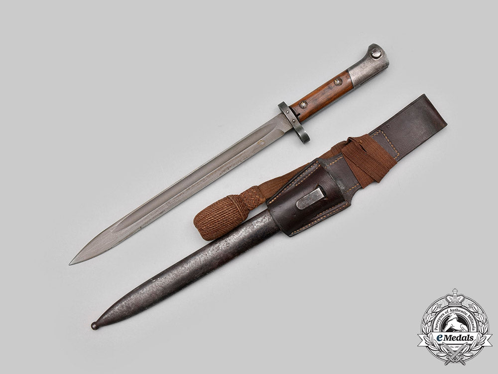 slovakia,_i_republic._a_slovakian_army_vz24_bayonet,_byčeskoslovenská_zbrojovka_c2020_563_mnc7988