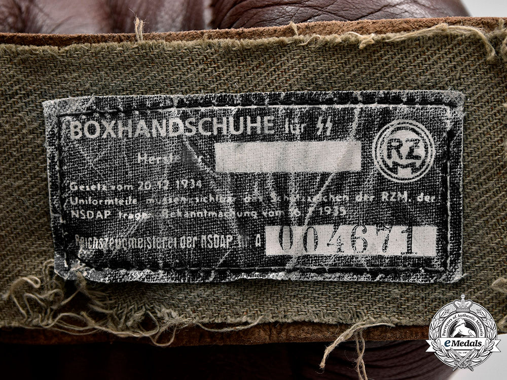germany,_ss._a_rare_pair_of_ss_boxing_gloves_c2020_563c2020_559_mnc2226_1_1