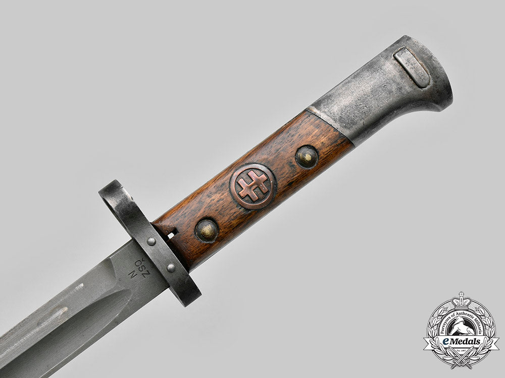 slovakia,_i_republic._a_slovakian_army_vz24_bayonet,_byčeskoslovenská_zbrojovka_c2020_567_mnc7993