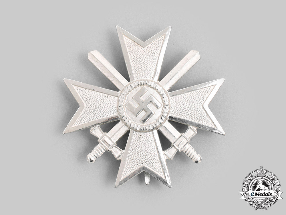 germany,_wehrmacht._a_war_merit_cross_i_class_with_swords,_with_case,_by_kerbach&österhelt_c2020_568_mnc2591