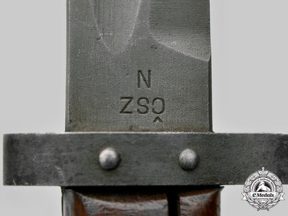 slovakia,_i_republic._a_slovakian_army_vz24_bayonet,_byčeskoslovenská_zbrojovka_c2020_569_mnc7998