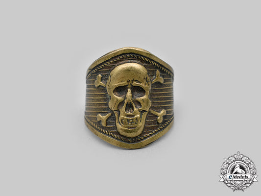 italy,_kingdom._a_fascist-_period_arditi_skull_ring_c2020_581_mnc9663_1