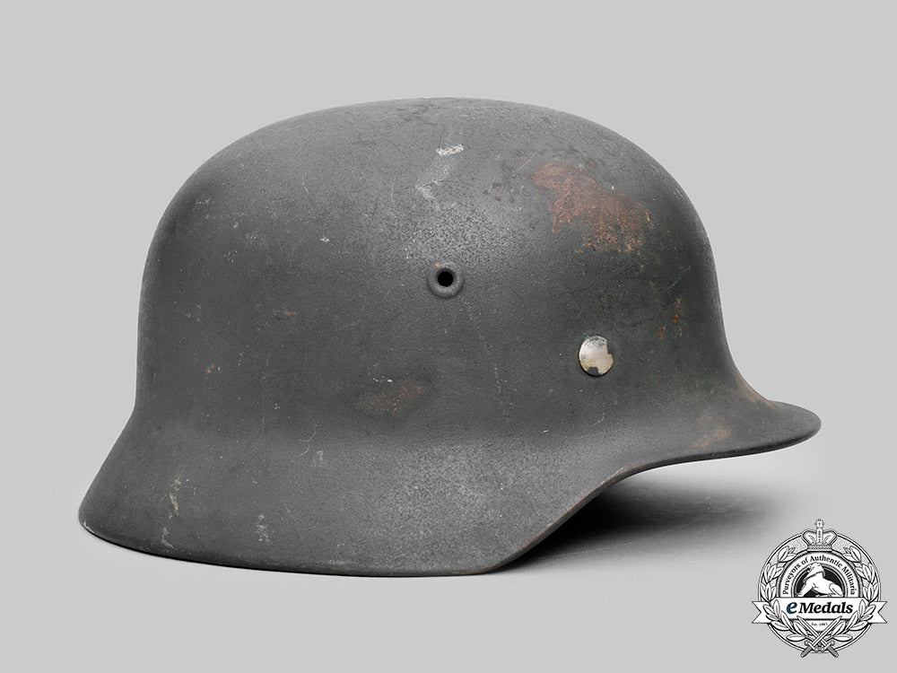 germany,_heer._a_single_decal_m40_steel_helmet,_by_f.w._quist_c2020_592_mnc3141_1