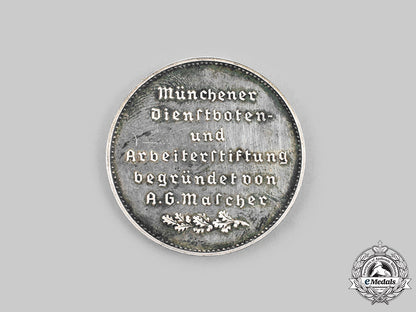 germany,_third_reich._a_city_of_munich_silver_merit_medal_for_civil_servants_and_workers,_with_case_c2020_600_mnc9694