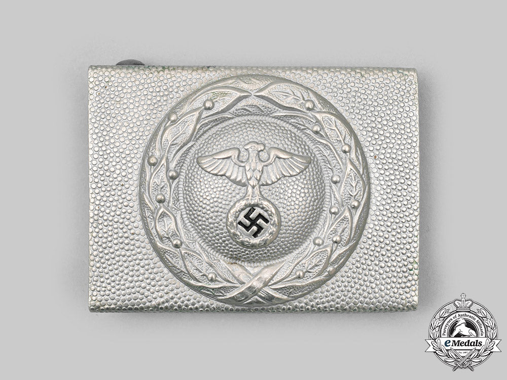 germany,_rlb._a_first_pattern_reichsluftschutzbund_em/_nco’s_belt_buckle,_by_paulmann&_crone_c2020_615_mnc2898