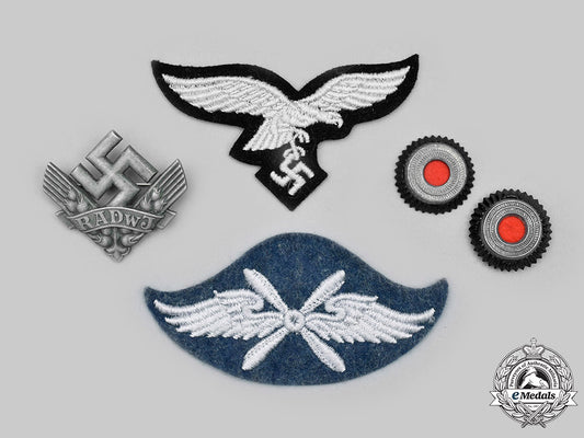 germany,_third_reich._a_mixed_lot_of_uniform_insignia_c2020_645_mnc8362_1