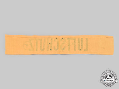germany,_third_reich._a_prague_district_air_protection_personnel_armband_c2020_675_mnc5888
