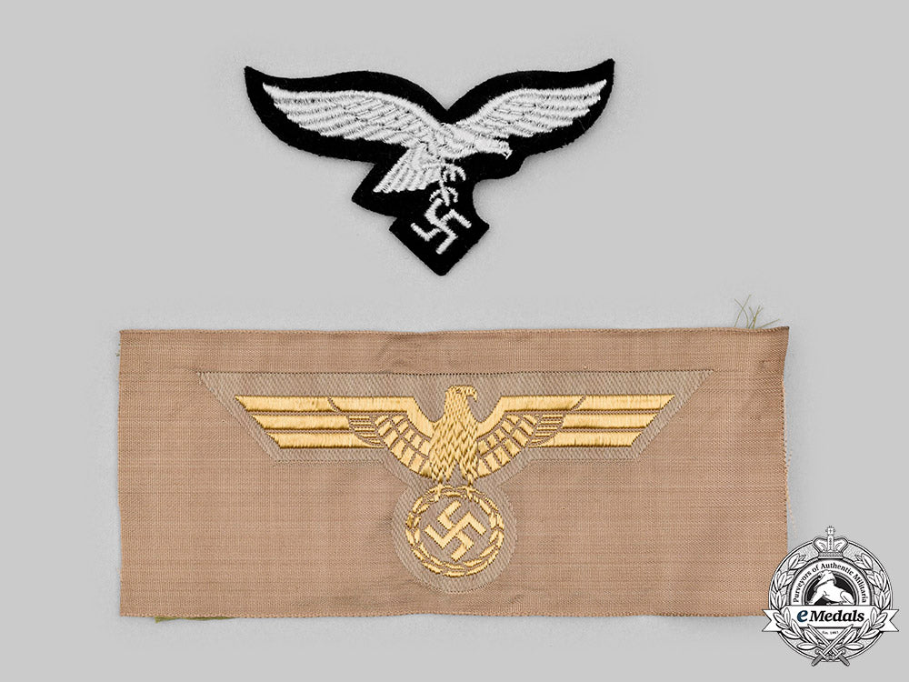 germany,_third_reich._a_lot_of_badges_and_insignia_c2020_698_mnc0070_1