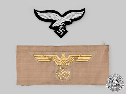 germany,_third_reich._a_lot_of_badges_and_insignia_c2020_698_mnc0070_1