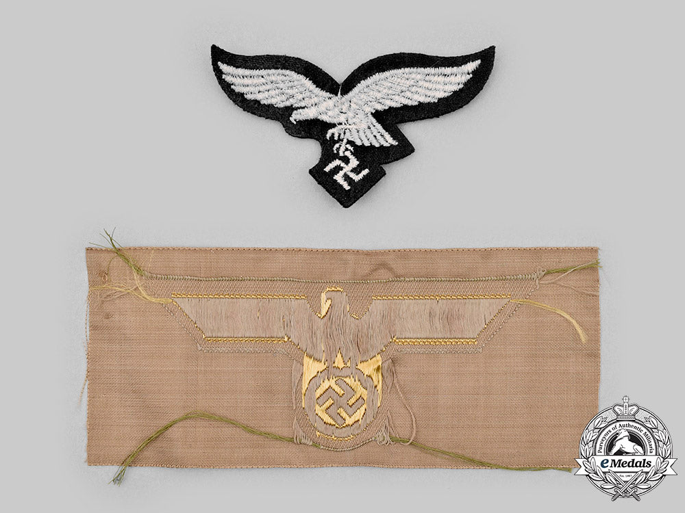 germany,_third_reich._a_lot_of_badges_and_insignia_c2020_699_mnc0071_1