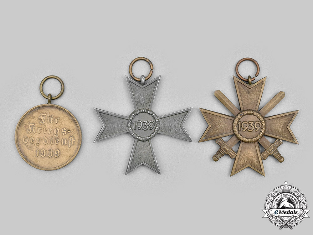 germany,_wehrmacht._a_lot_of_war_merit_decorations_c2020_733_mnc3465