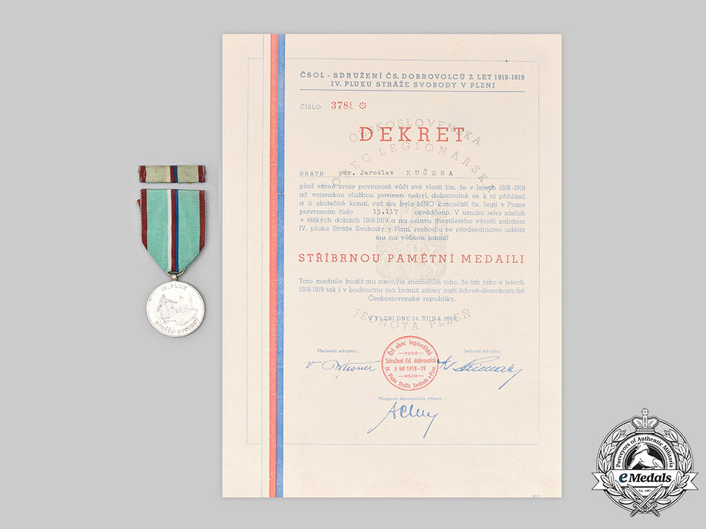 czechoslovakia,_republic;_slovakia,_republic._group_of_ten_first_and_second_war_awards_with_documents,_to_jaroslav_kučera_c2020_737_mnc6033