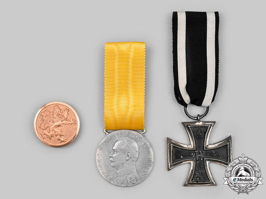 germany,_imperial._a_lot_of_medals_and_insignia_c2020_742_mnc2846_1