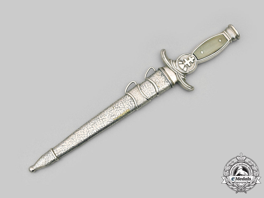 slovakia,_i_republic._an_army_and_government_official’s_m39_dagger_c2020_796_mnc0303