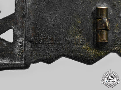 germany,_wehrmacht._a_pair_of_service_badges_c2020_796_mnc3282