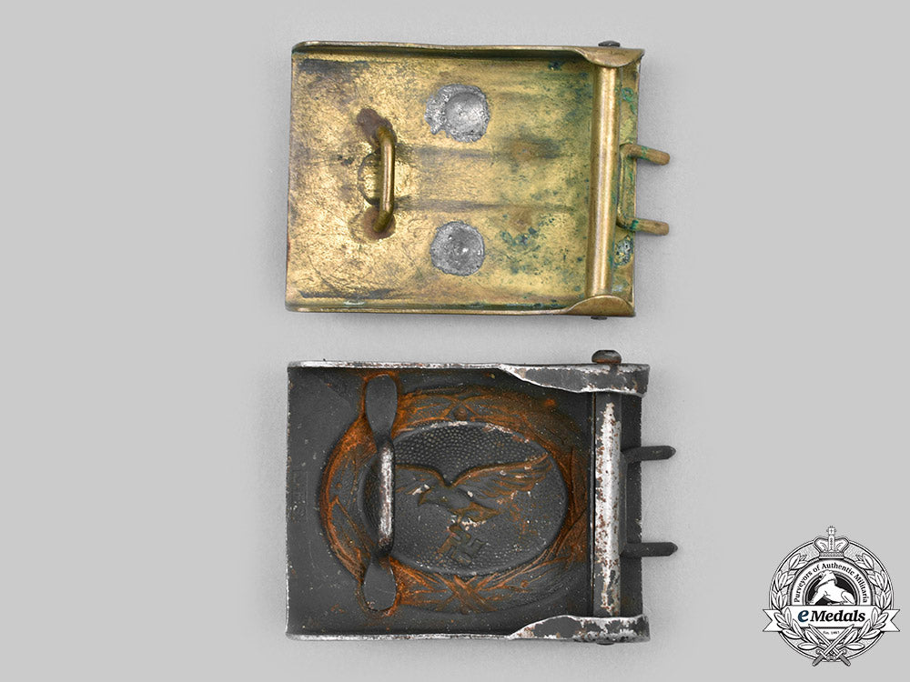 germany._a_pair_of_enlisted_personnel_belt_buckles_c2020_797_mnc6383