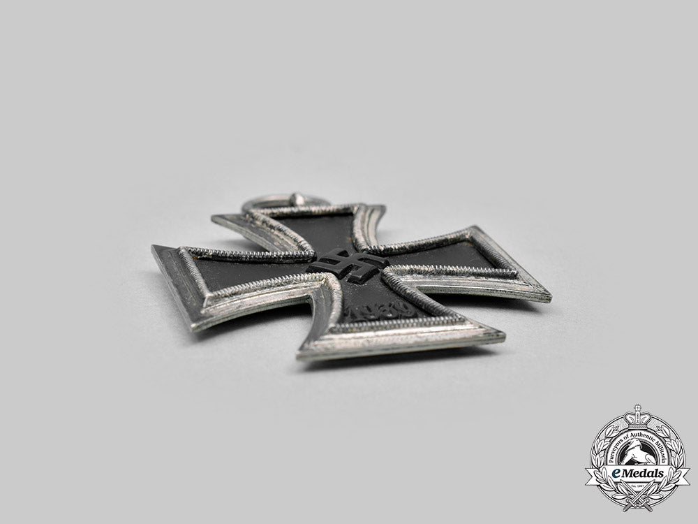 germany,_wehrmacht._a1939_iron_cross_ii_class_c2020_803_mnc3377