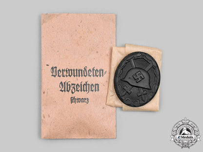 germany,_wehrmacht._a_black_grade_wound_badge,_by_heinrich_wander_c2020_846_mnc4658_1