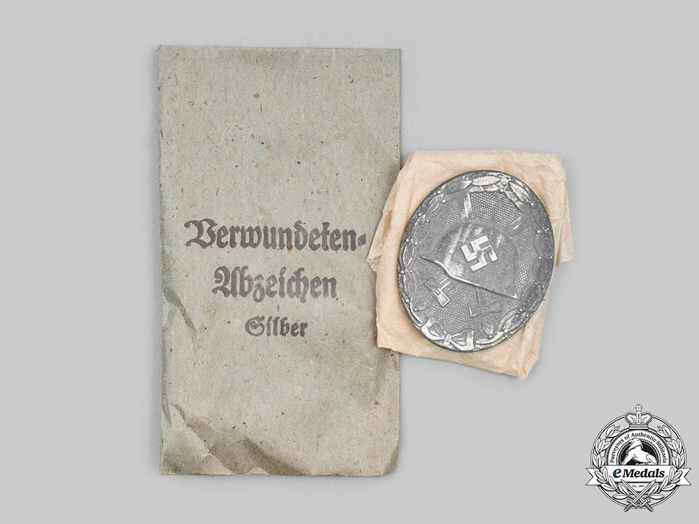 germany,_wehrmacht._a_silver_grade_wound_badge,_by_steinhauer&_lück_c2020_856_mnc4688