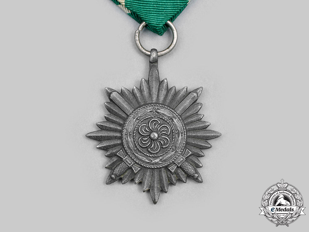 germany,_wehrmacht._an_eastern_people’s_medal,_ii_class_in_silver_with_swords_c2020_862_mnc7012