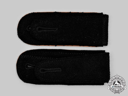 germany,_ss._a_set_of_waffen-_ss_mann_reconnaissance/_motorcycle_personnel_shoulder_straps_c2020_881_mnc8108_1