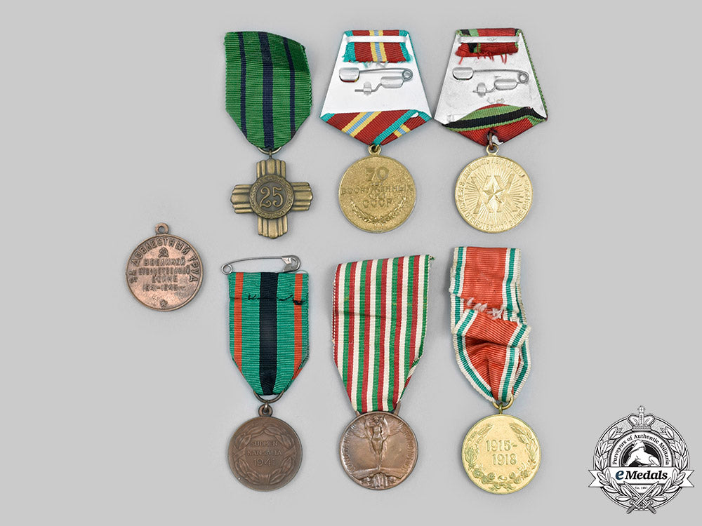 bulgaria,_finland,_italy,_haiti,_russia._a_lot_of_seven_medals_c2020_882_mnc8737_1