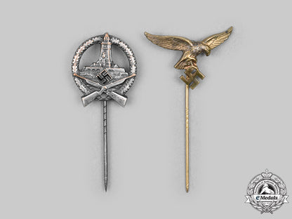 germany,_third_reich._a_pair_of_stick_pins_c2020_918_mnc0853