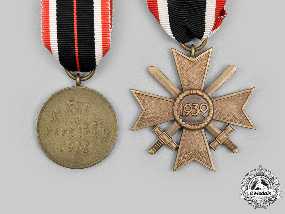 germany,_wehrmacht._a_pair_of_war_merit_decorations_c2020_924_mnc8186_1