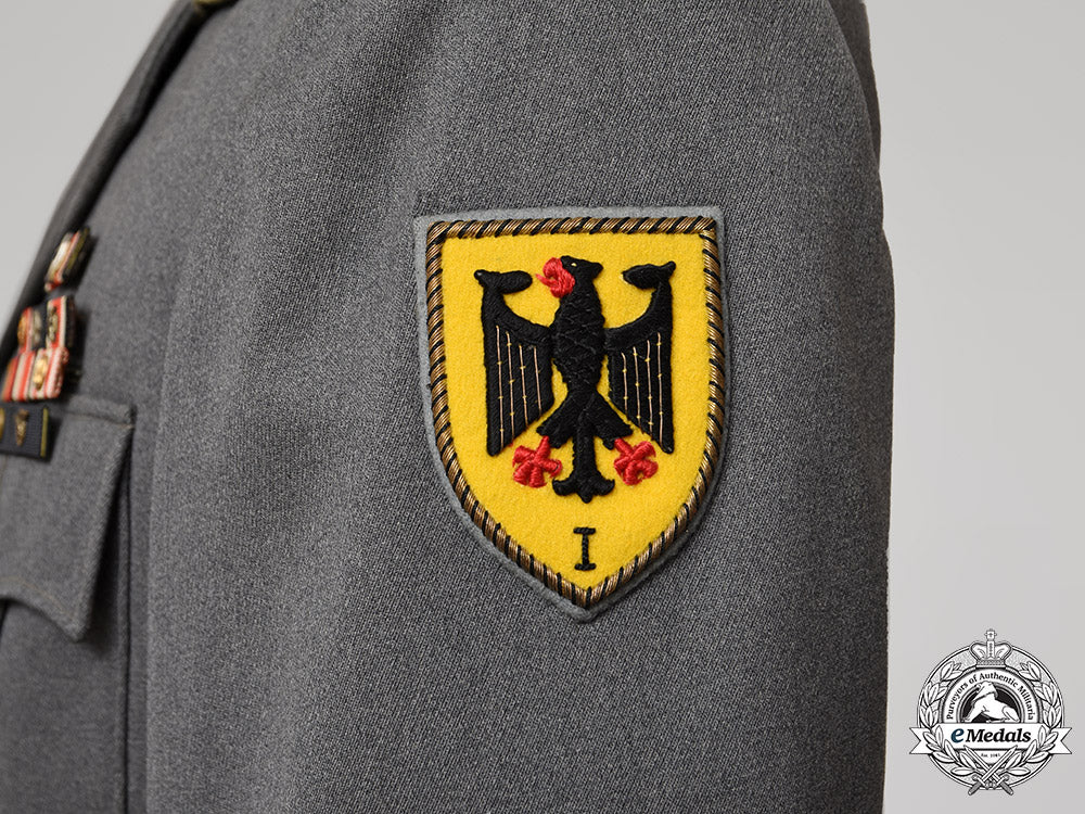 germany,_bundeswehr._a_hauptfeldwebel’s_service_tunic_and_visor_cap_to_a_knight's_cross_recipient_c2020_942cbb_0479_1_2_1_1