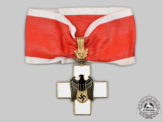 germany,_third_reich._a_social_welfare_medal,_i_class_c2020_981_mnc2809_1