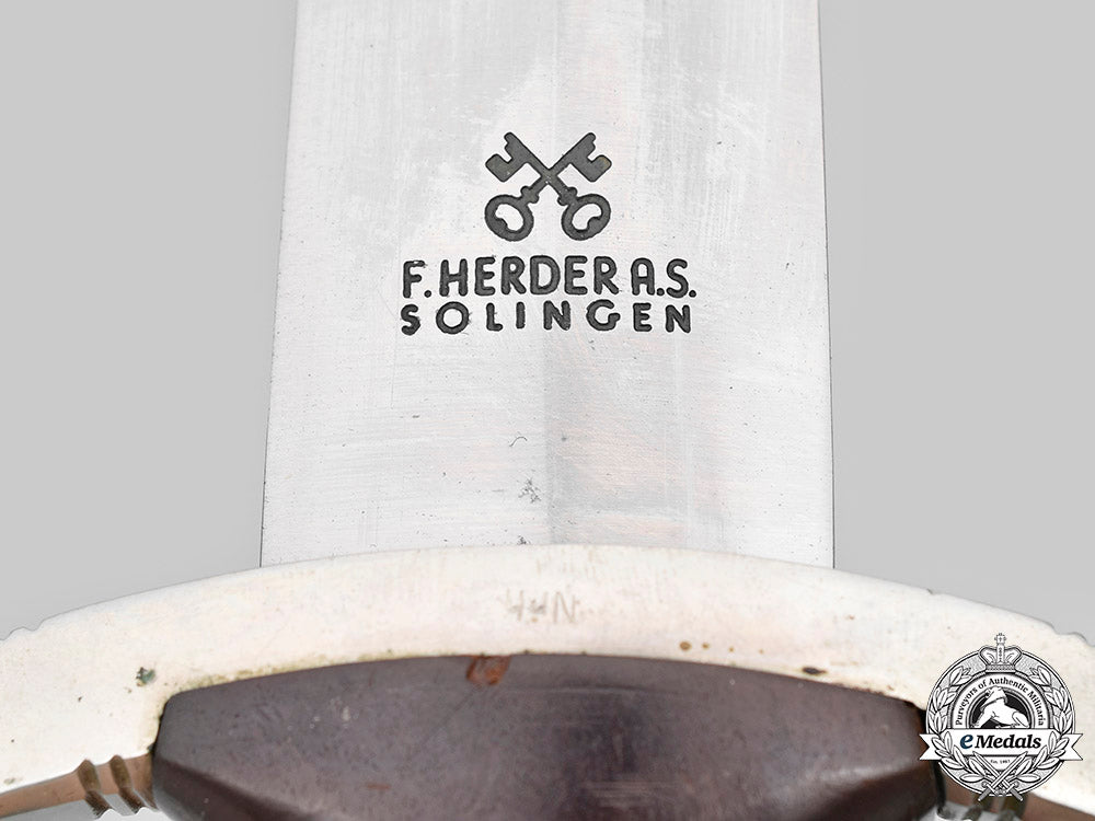 germany,_sa._a_sturmabteilung_röhm_dagger,_with_hanger,_by_friedrich_herder_c2020_982_mnc0818_1