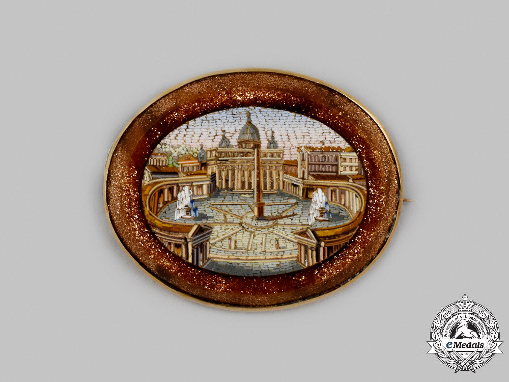 jewellery._a_yellow_gold_brooch_with_a_mosaic_of_st._peter's_square,_c.1880_c2021_003_mnc1853_1