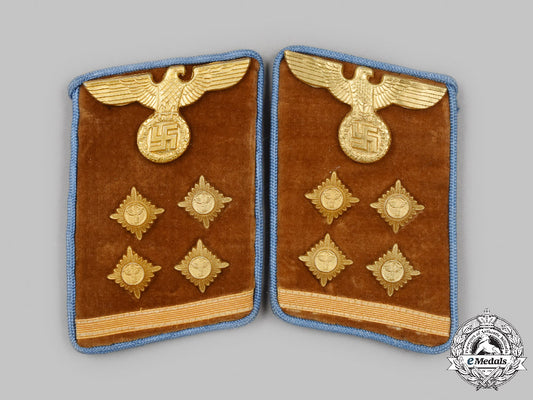 germany,_nsdap._a_set_of_orts-_level_obergemeinschaftsleiter_collar_tabs_c2021_043emd_9262