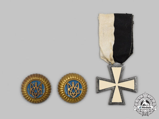 italy_and_ukraine._a_mixed_lot_of_decorations_and_insignia_c2021_048emd_6889_1