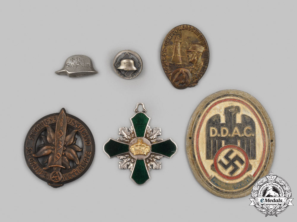 germany,_third_reich._a_mixed_lot_of_badges_c2021_052emd_9277