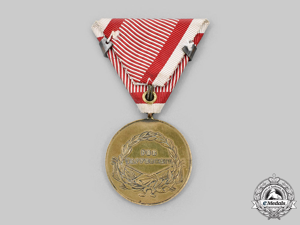 austria,_empire._a_bravery_medal,_i_class,_gold_grade,_c.1916_c2021_053_mnc3783