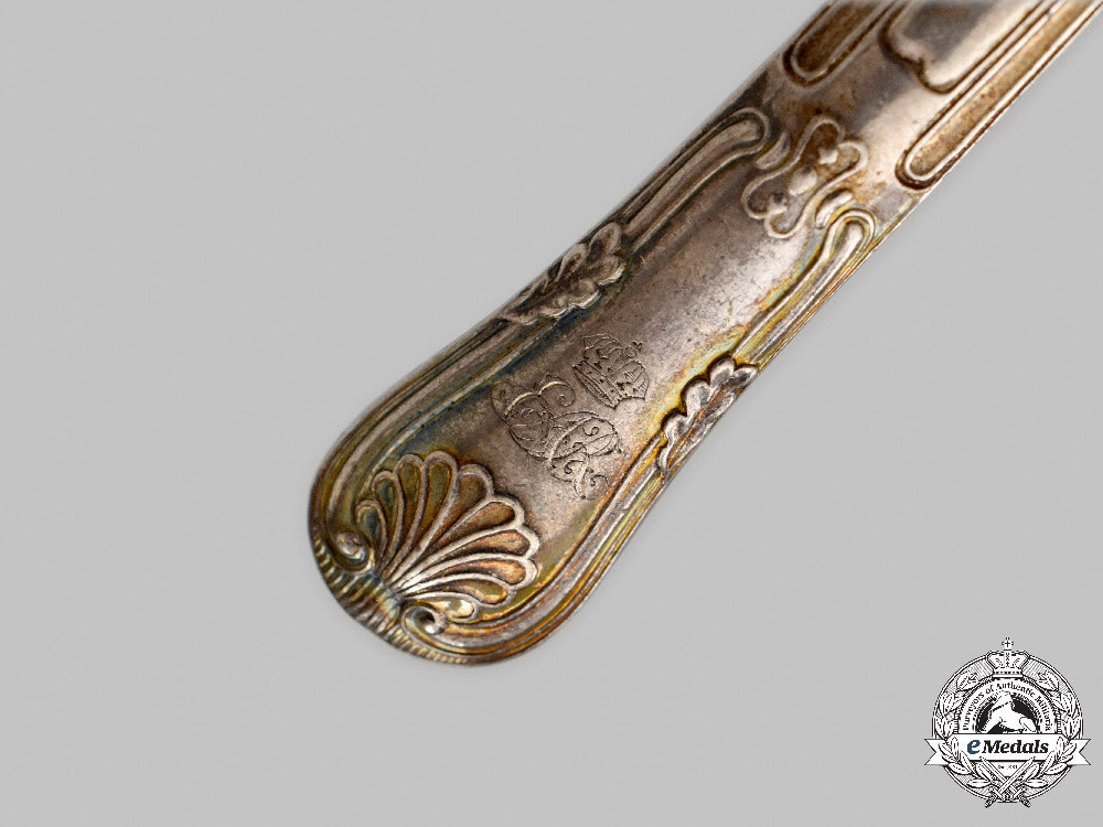 hannover,_kingdom._a_silver_oyster_fork_from_the_estate_of_king_ernst_august,_by_johann_george_hossauer,_c.1840_c2021_054_mnc2013