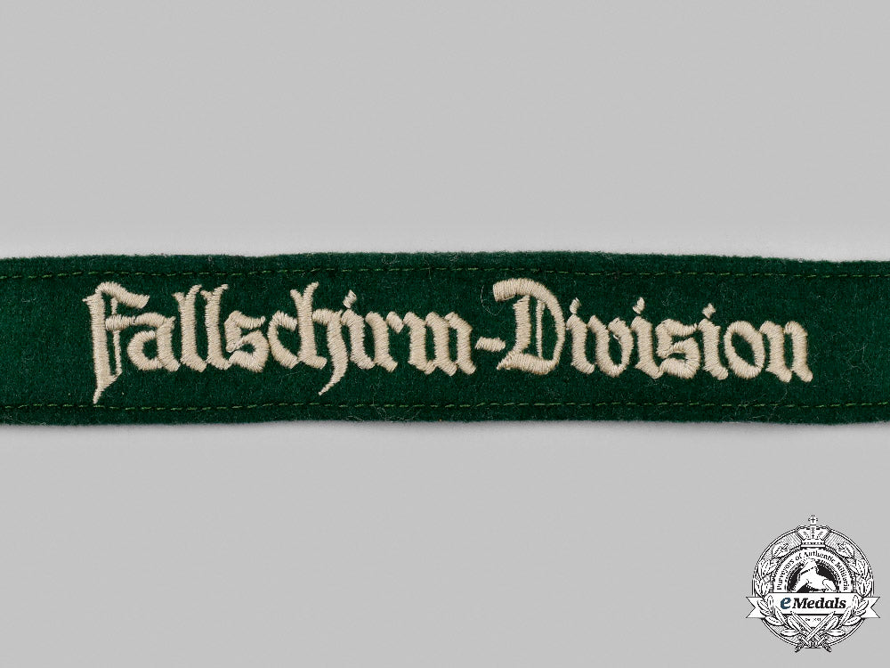 germany,_luftwaffe._a_fallschirm-_division_cuff_title_c2021_058_mnc8306_1