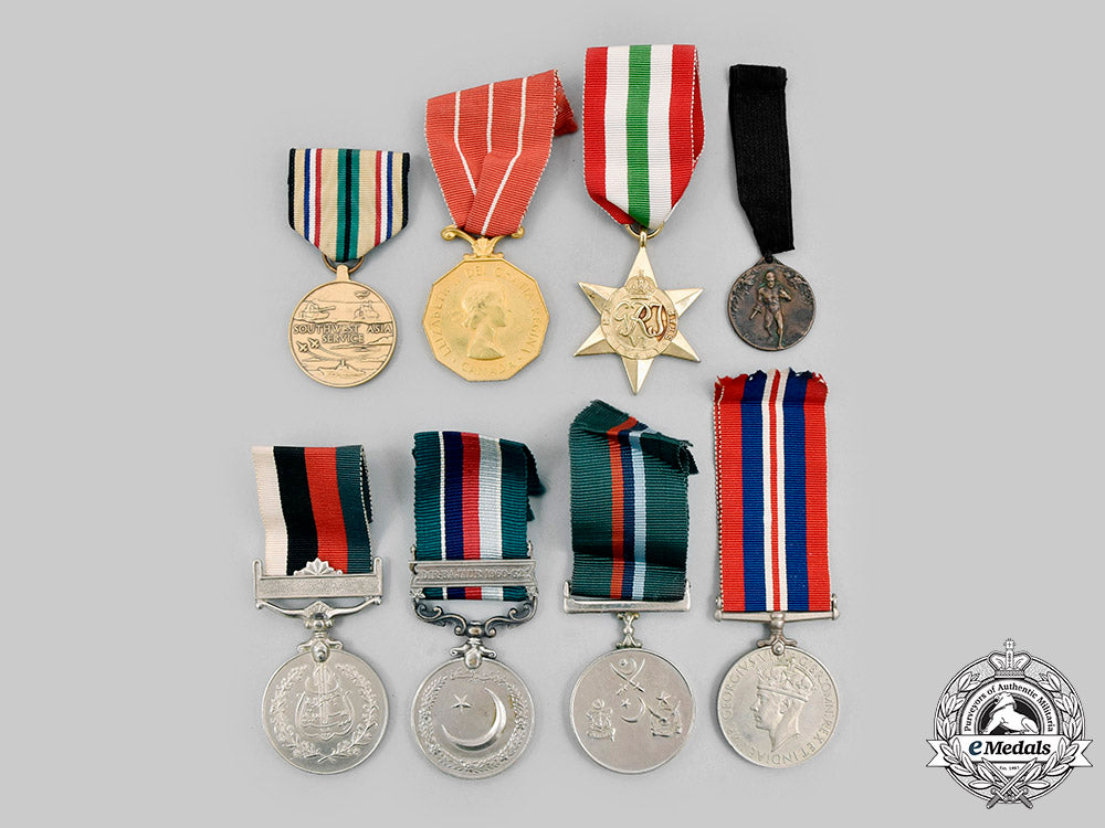 canada,_italy,_pakistan,_united_kingdom,_united_states._a_lot_of_eight_awards_c2021_065_mnc3685_1