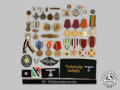 Germany, Austria, Bulgaria, Finland, Italy, Poland, Spain, United Kingdom, Vietnam, Yugoslavia. A Lot Of Forty Mostly Post-1945 Manufactured Items