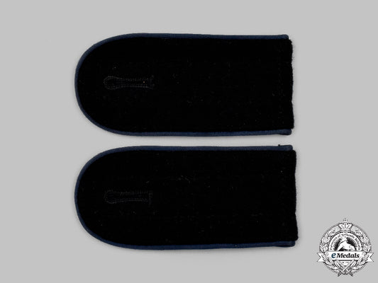 germany,_ss._a_set_of_waffen-_ss_medical_enlisted_personnel_shoulder_straps_c2021_105_mnc8146_1