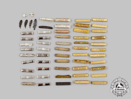 united_kingdom,_canada._a_lot_of_fifty-_nine_clasps_for_miniature_awards_c2021_160emd_2725