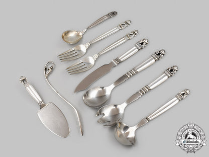 denmark._a_lot_of_vintage_silverware,_by_georg_jensen_c2021_170emd_2807_1