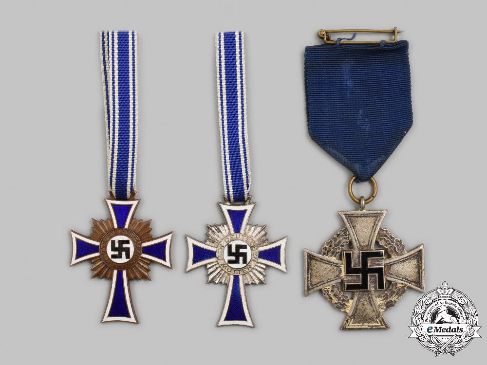 germany,_third_reich._a_mixed_lot_of_civil_awards_c2021_204emd_7191-_1_