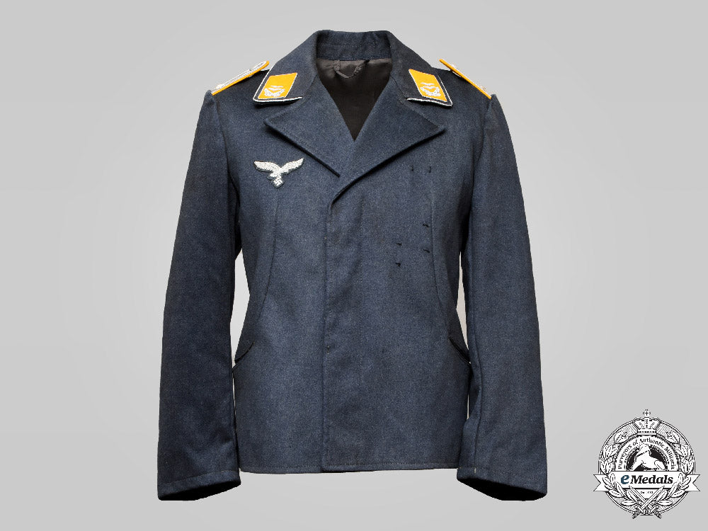 germany,_luftwaffe._a_flight_personnel_oberleutnant_service_blouse,_by_klara_krappen_c2021_209emd_3077_1